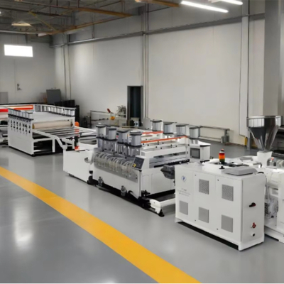 شراء Shenzhen HYPET Carbon Crystal Plate Extrusion Production Line /Three Layers PVC Foam Board Equipment Making Machine Manufacturer online manufacture