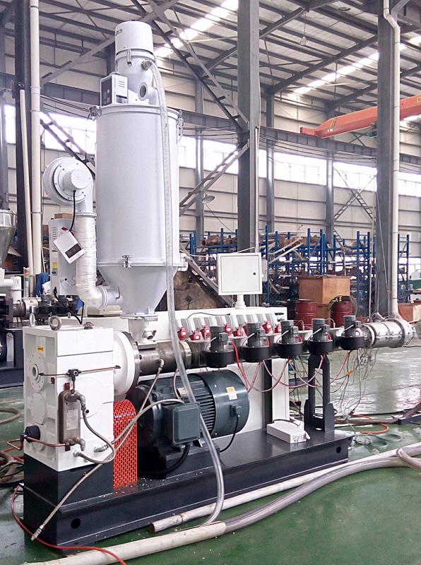 LDPE HDPE PPR ABA/ABC آلة تصنيع الأنابيب المركبة HYSJ60/38 55kw مادة بلاستيكية محفزة واحدة 5 مناطق تسخين