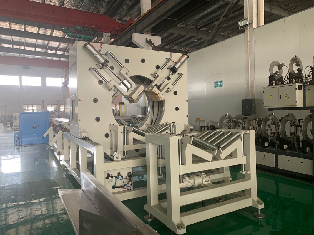 400mm -1000mm أنابيب HDPE PE البلاستيكية تصنيع آلات خط الإنتاج مع محرك SJ150/38 الكبير واحد خرطوم الصدر 400kW و 1400kg / h